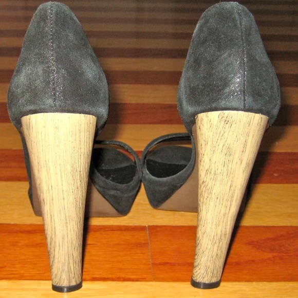 NEW MAX AZRIA BLACK SUEDE PLATFORM ULTRA HIGH HEELS PEEP TOE JACD 38 7.5 NWOT - Picture 5 of 8